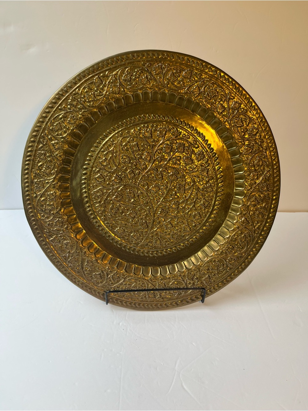 Brass Wall Round VTG 14" Etched Brass Wall Decorative Hanging or Display Piece